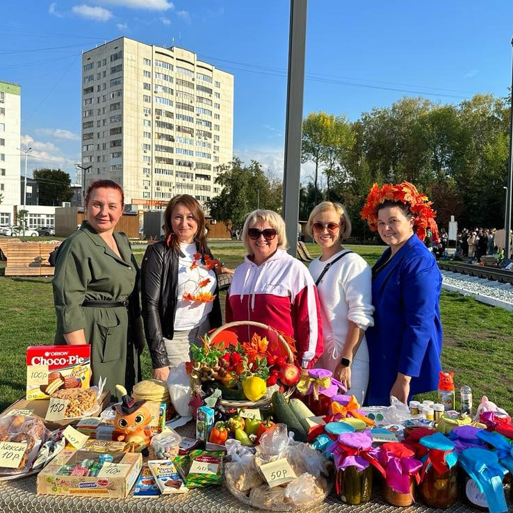 15 сентября в Дёмском парке прошел второй благотворительный фестиваль в поддержку наших военнослужащих, участвующих в специальной военной операции.